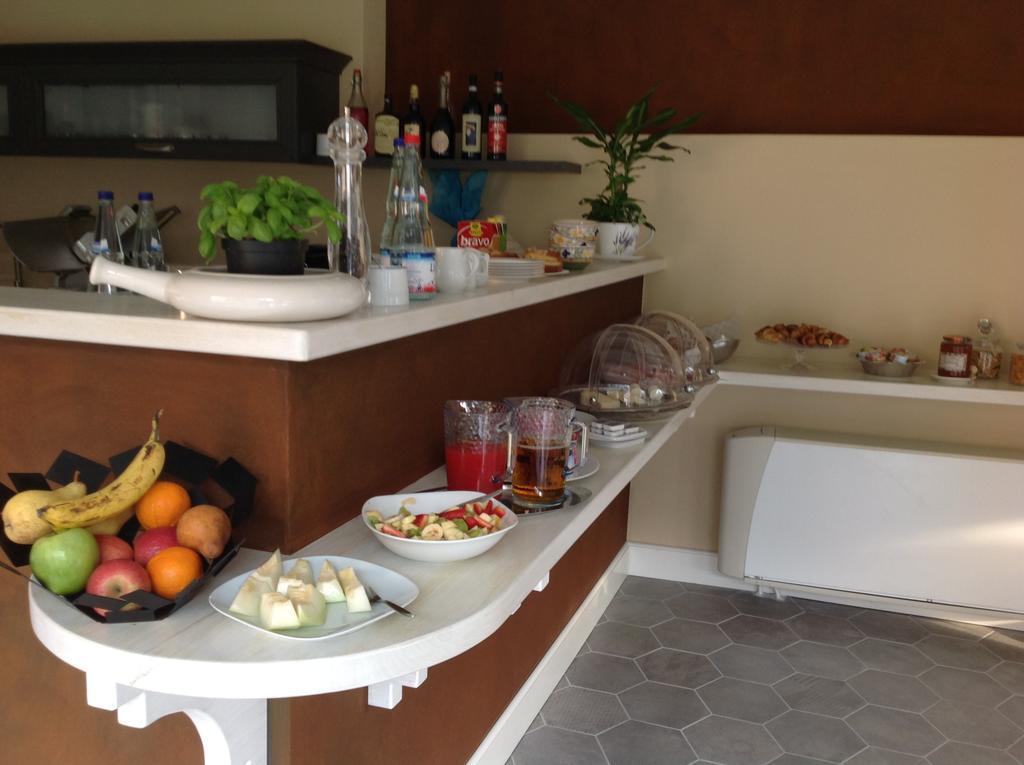 B&B Villa Dei Pini 카노비오 외부 사진
