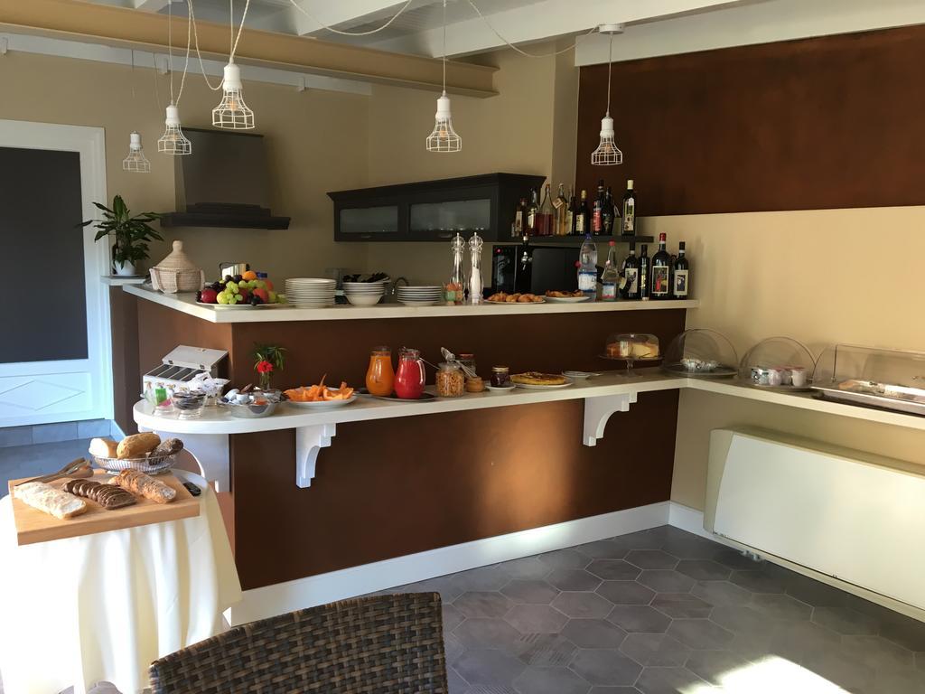 B&B Villa Dei Pini 카노비오 외부 사진