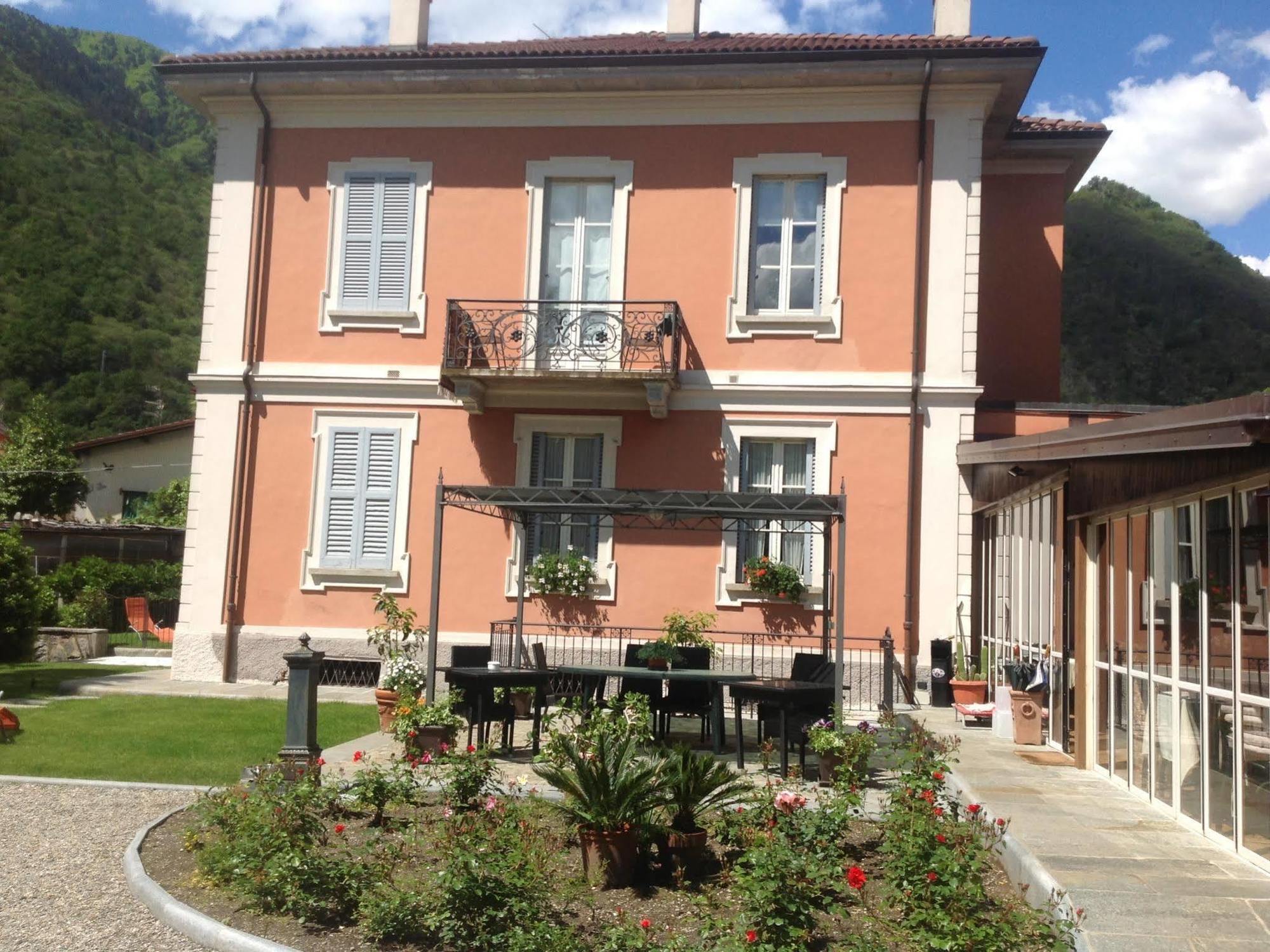 B&B Villa Dei Pini 카노비오 외부 사진