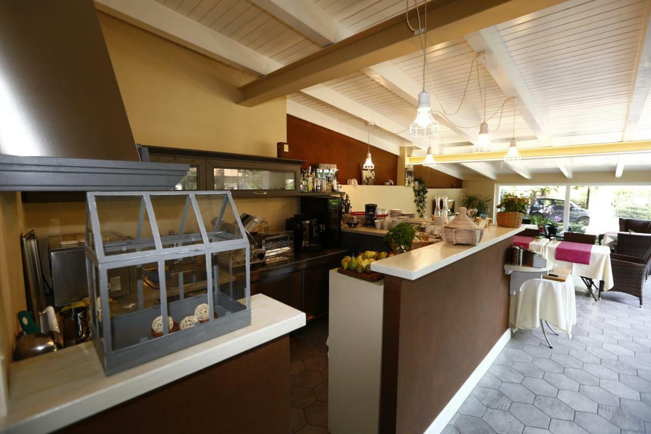 B&B Villa Dei Pini 카노비오 외부 사진